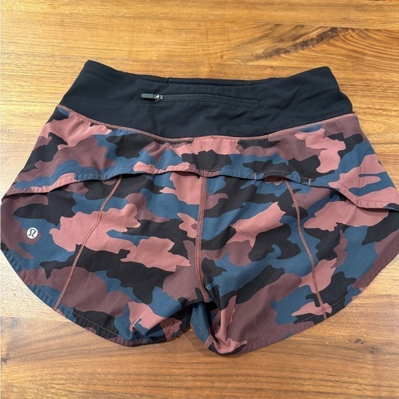 Lululemon Speed Up Short Updated Fit Heritage 365 Camo Brown Earth Mult size 4 - Picture 2 of 4
